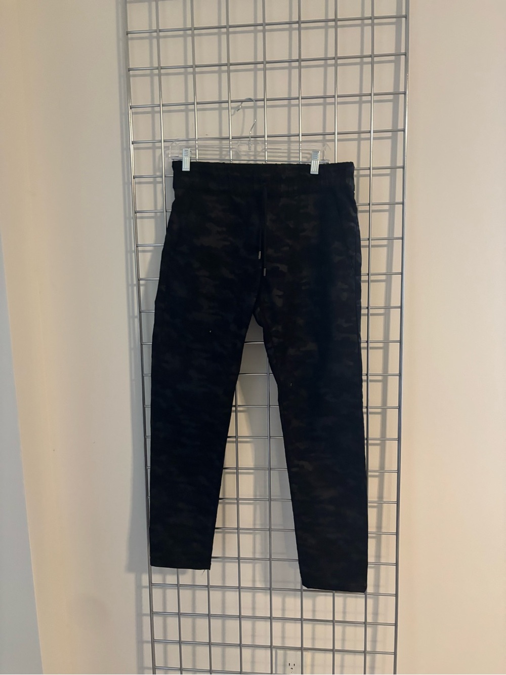 BEVY FLOG Women's Black Camo  pant